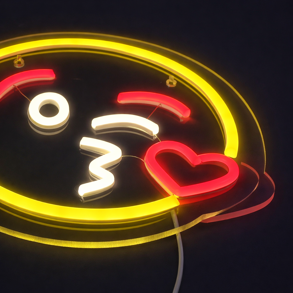 Emoji Kiss Neon Væglampe