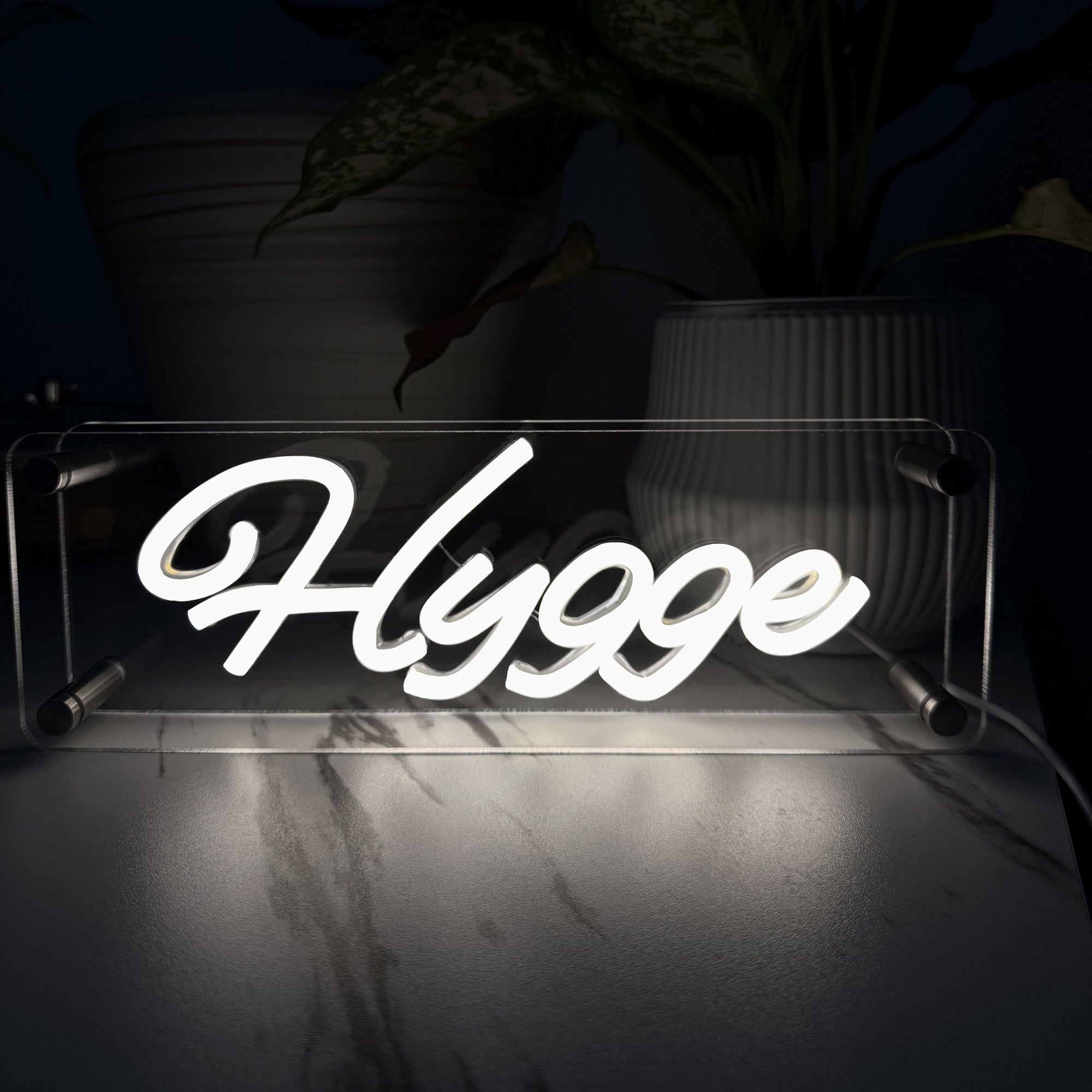 Hygge LED Neon Box Bordlampe-Lightish-OutletLamper.dk