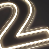 Tal 2 Neon Væglampe-Lightish-OutletLamper.dk