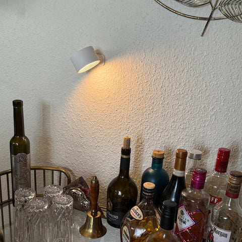 Ticky Magnetisk Væglampe Hvid