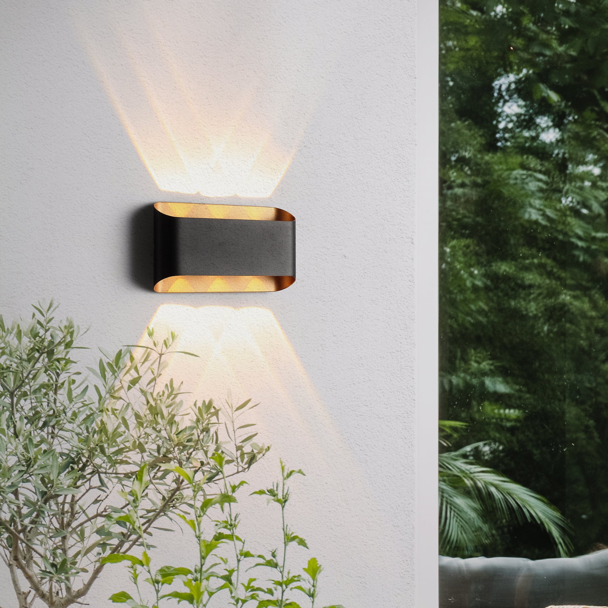Twilight Gold 6W Væglampe Sort-Nordics Pro-OutletLamper.dk