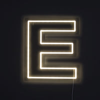 Bogstav E Neon Væglampe-Lightish-OutletLamper.dk