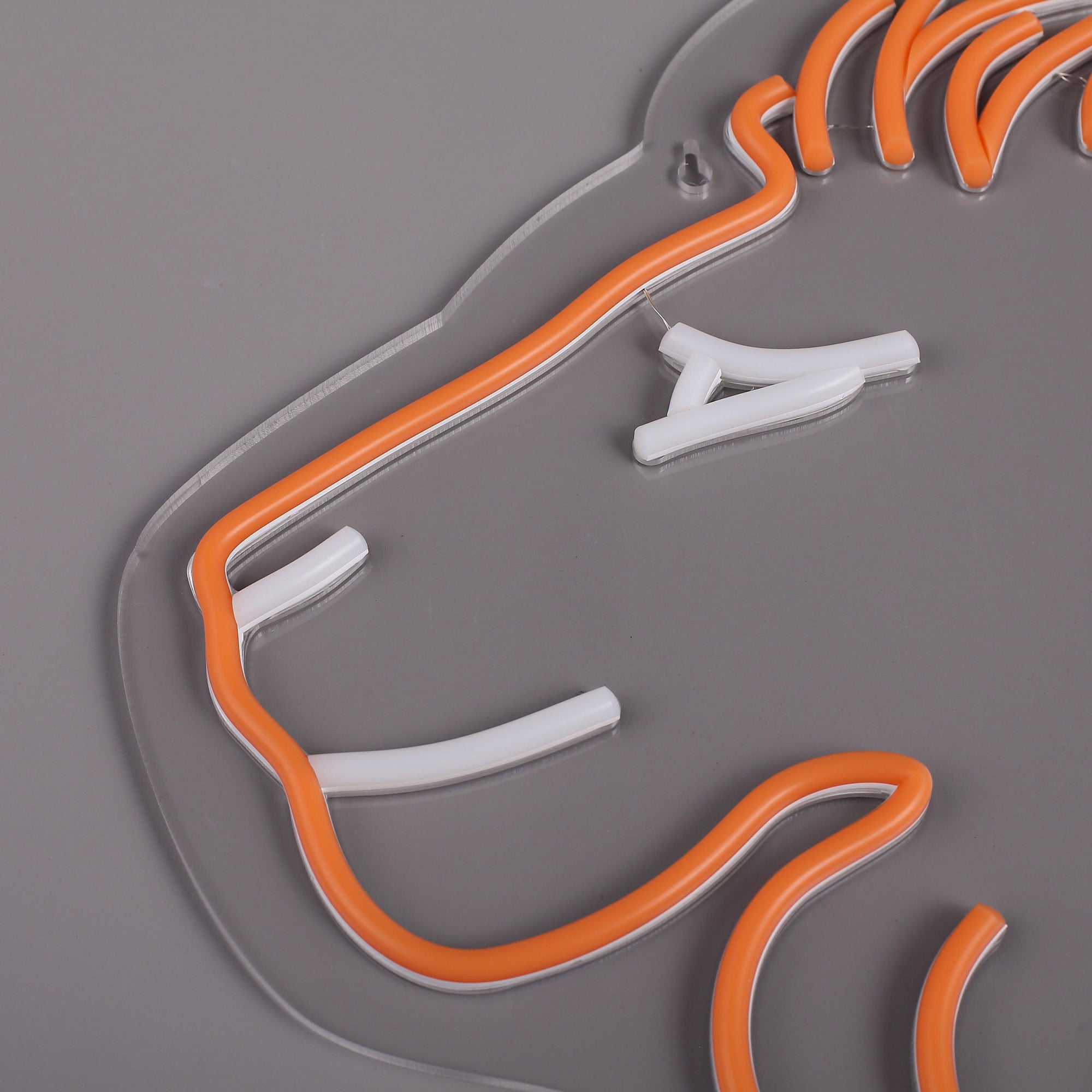 Lion Neon Væglampe-Lightish-OutletLamper.dk